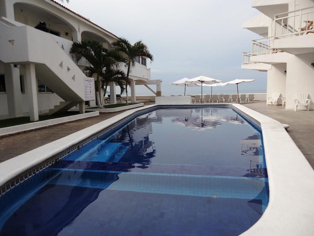 Hotel Bagasi Manzanillo Exterior foto